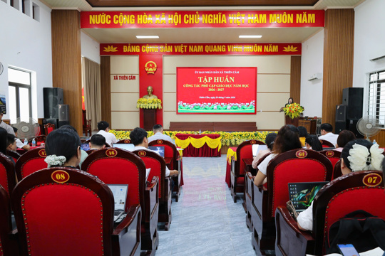 Xã Thiên Cầm tập huấn nghiệp vụ Công tác phổ cập giáo dục năm học 2026-2027. 